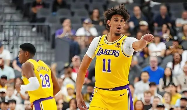 韦德体育平台-爵士詹宁斯加盟，弥补内线空缺